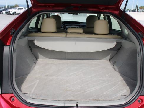 Used 2014 Toyota Prius Three FWD image 14