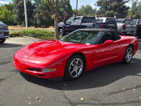 Used 2003 Chevrolet Corvette Convertible RWD image 8