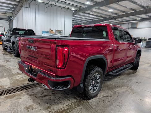 Used 2024 GMC Sierra 1500 AT4 w/ Technology Package image 3