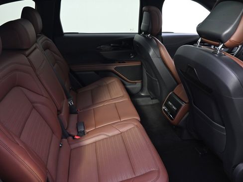 New 2026 Lincoln Nautilus Reserve image 18