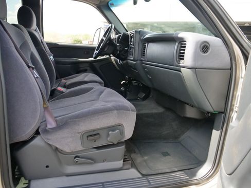 Used 2001 GMC Sierra 3500 4x4 Extended Cab image 31