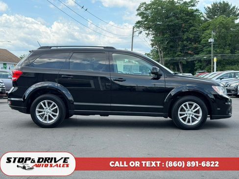 Used 2016 Dodge Journey SXT w/ Comfort/Convenience Group AWD/4WD image 4