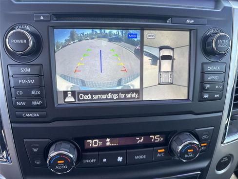 Used 2018 Nissan Titan PRO-4X w/ Pro-4x Convenience Package AWD/4WD image 25