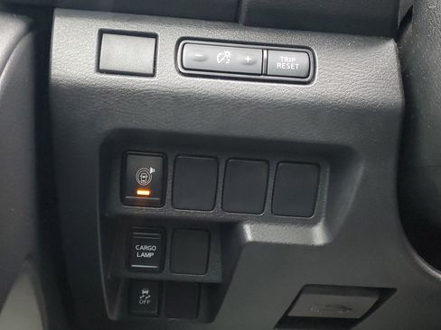 Used 2023 Nissan Frontier SV w/ Technology Package image 28