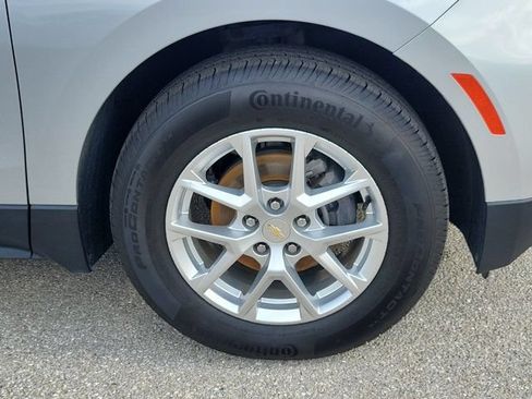 Used 2022 Chevrolet Equinox LT FWD image 13