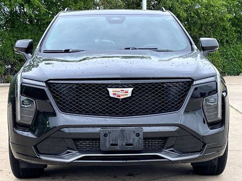 Used 2025 Cadillac XT4 Sport FWD image 10
