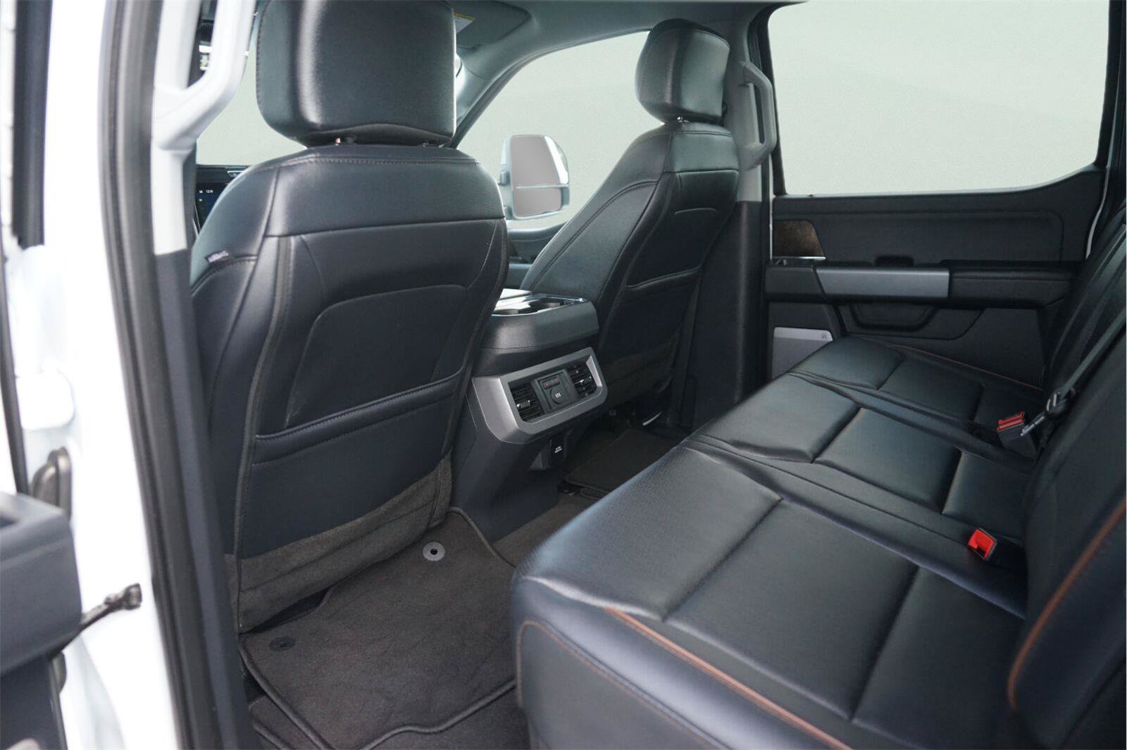 Certified 2026 Ford F250 Lariat w/ Lariat Ultimate Package AWD/4WD image 11