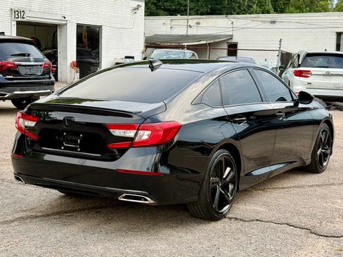 Used 2019 Honda Accord Sport image 5