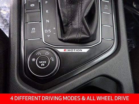 Used 2018 Volkswagen Tiguan S image 3