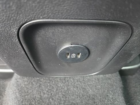 Used 2023 Ford Escape Platinum image 31