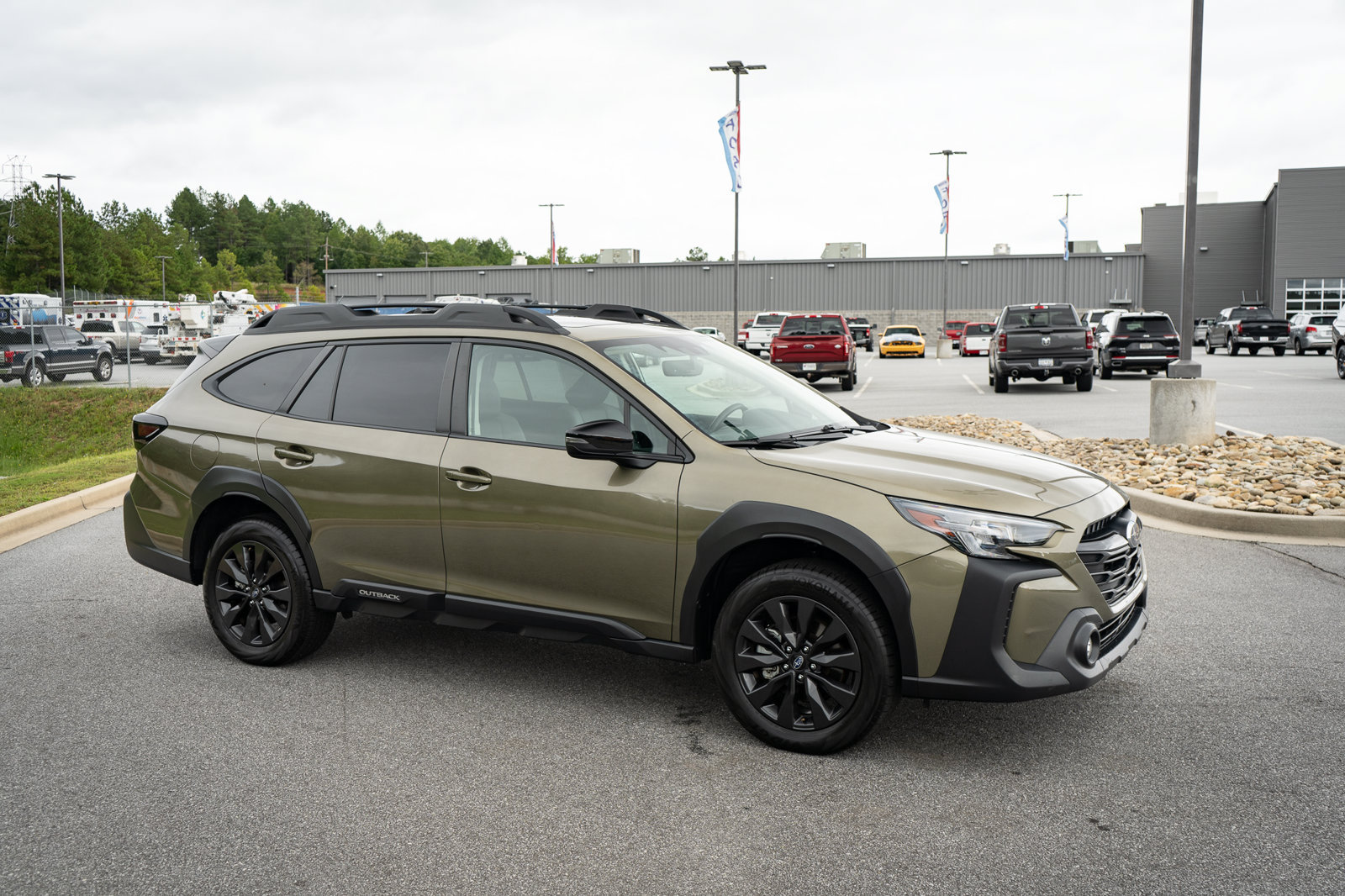 Used 2025 Subaru Outback Onyx Edition AWD/4WD image 12