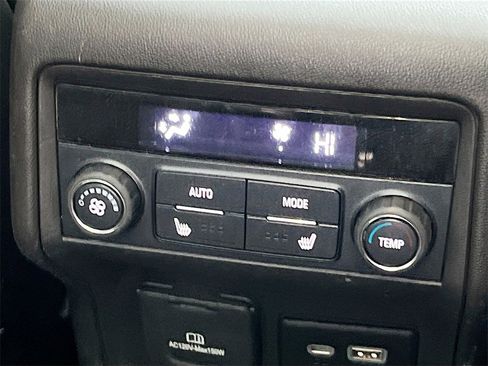 Used 2020 GMC Acadia Denali w/ GMC Pro Grade Package image 27