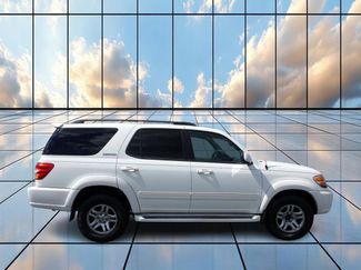 Used 2004 Toyota Sequoia Limited image 1