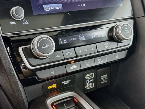 Used 2019 Honda Insight Touring image 24