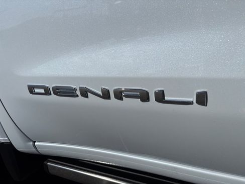 New 2026 GMC Sierra 1500 Denali Ultimate image 10