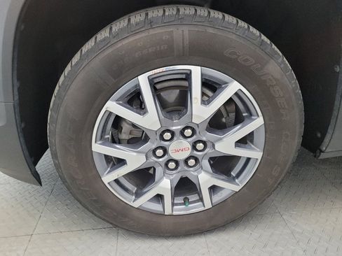 Used 2023 GMC Acadia SLT FWD image 31