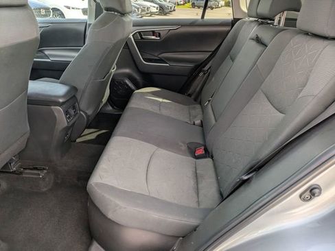 Used 2022 Toyota RAV4 XLE w/ Convenience Package image 29