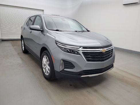 Used 2024 Chevrolet Equinox LT FWD image 13