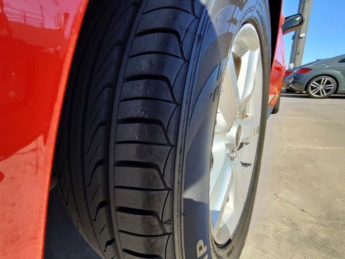 Used 2017 Ford Mustang V6 Deluxe Coupe image 10