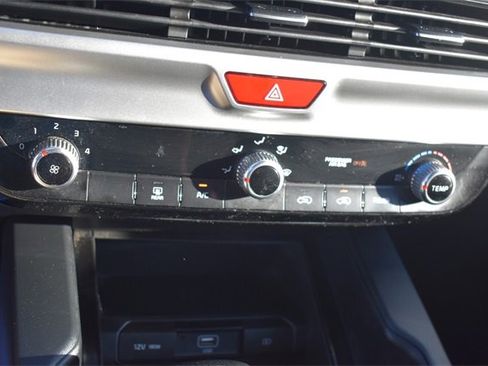 Used 2020 Kia Telluride LX image 29