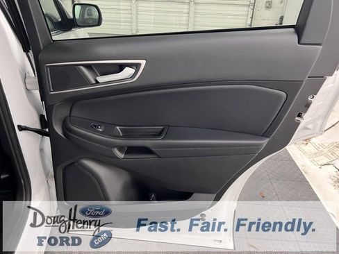 Used 2024 Ford Edge SEL image 31