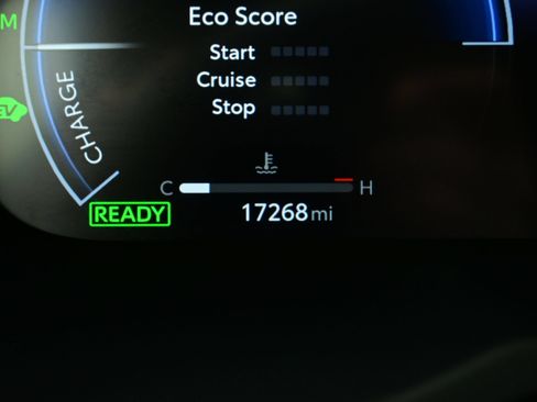 Used 2025 Toyota RAV4 XSE w/ Advanced Technology Package AWD/4WD image 26