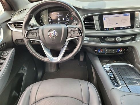 Used 2024 Buick Enclave Premium image 15