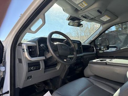 Certified 2023 Ford F250 XL image 12