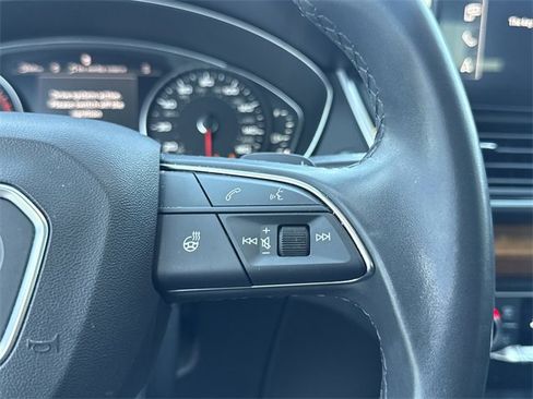 Used 2023 Audi Q5 2.0T Premium image 18