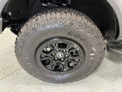 Used 2023 Ford Bronco Wildtrak AWD/4WD image 30