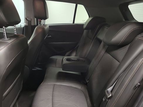 Used 2021 Chevrolet Trax LT w/ Sport Edition image 20