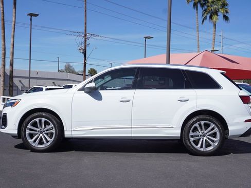 Used 2025 Audi Q7 2.0T Premium Plus image 2