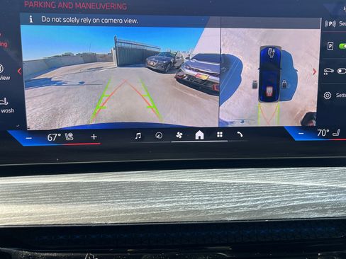 Used 2025 BMW i4 eDrive40 w/ M Sport Package image 31