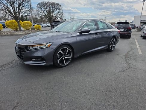 Used 2020 Honda Accord Sport image 3