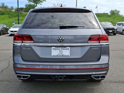 Used 2022 Volkswagen Atlas SEL R-Line AWD/4WD image 5