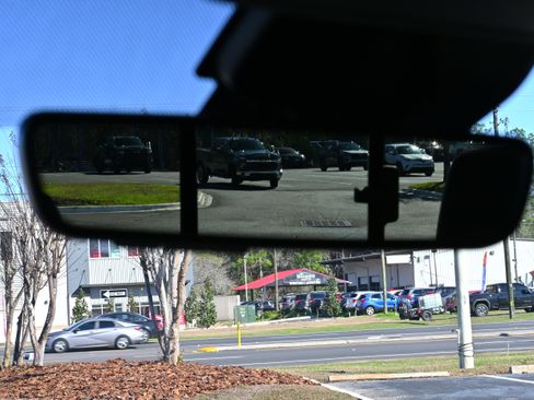 Used 2024 Nissan Frontier SL w/ Technology Package image 26