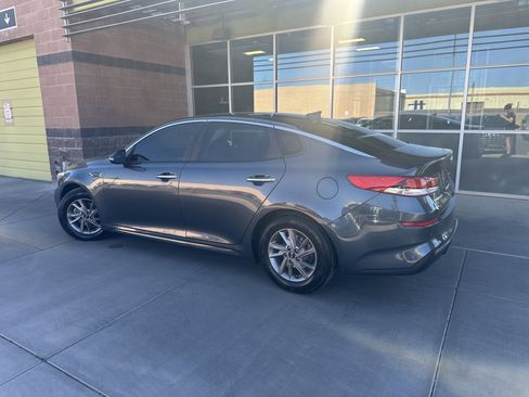 Used 2020 Kia Optima LX FWD image 4