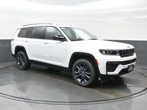 New 2026 Jeep Grand Cherokee L Limited AWD/4WD image 11