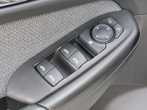 Used 2025 Chevrolet TrailBlazer LT AWD/4WD image 13