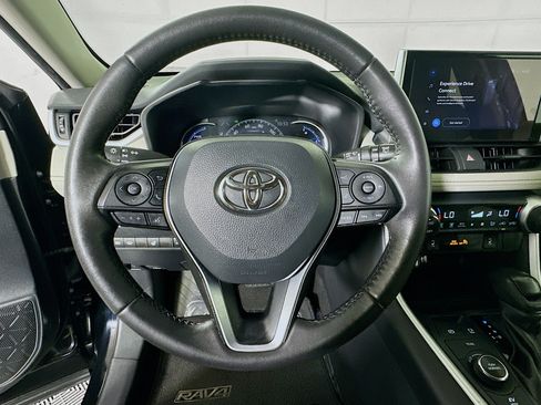 Used 2024 Toyota RAV4 XLE w/ Convenience Package AWD/4WD image 15