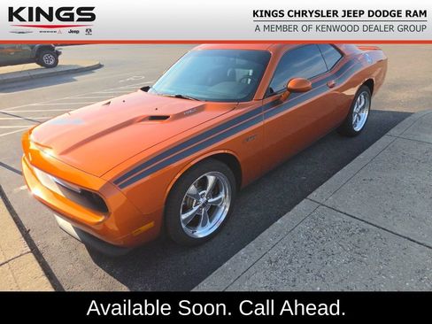 Used 2011 Dodge Challenger R/T RWD image 1