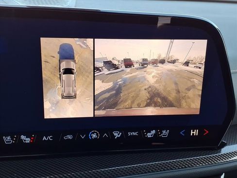 New 2026 Chevrolet Traverse High Country w/ LPO, Floor Liner Package image 19