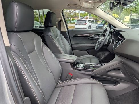 Used 2023 Buick Envision Essence AWD/4WD image 17