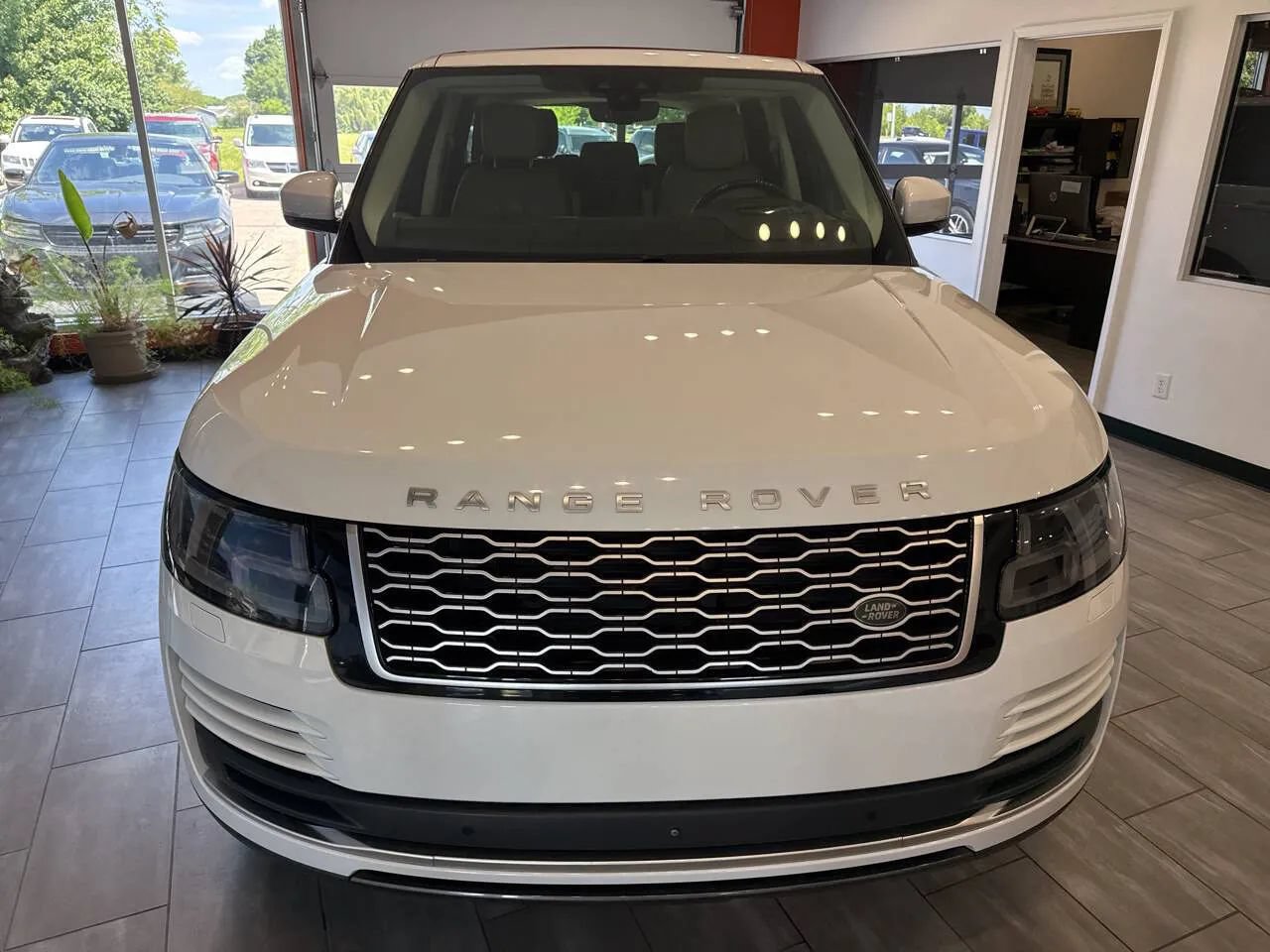 Used 2018 Land Rover Range Rover HSE AWD/4WD image 13