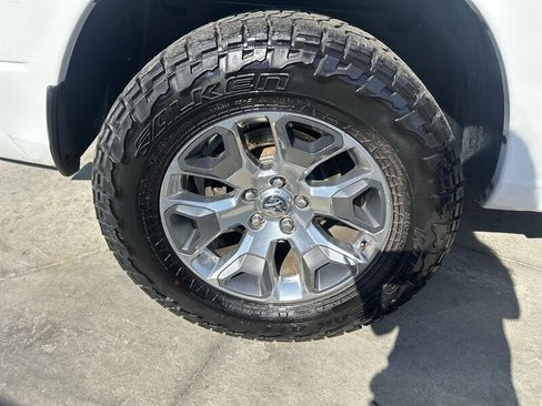 Used 2019 RAM 1500 Classic SLT image 38