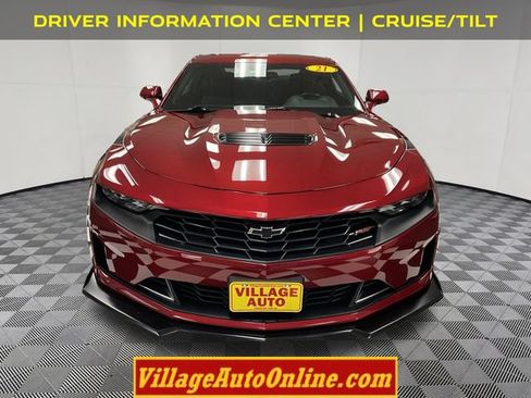 Used 2021 Chevrolet Camaro LT w/ Wild Cherry Design Package 1 RWD image 6