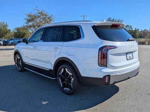 New 2025 Kia Telluride EX image 7