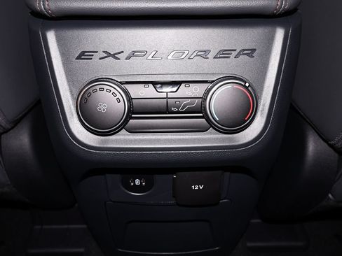 New 2026 Ford Explorer Active w/ Active Comfort Package AWD/4WD image 15