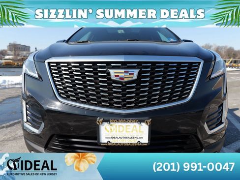 Used 2020 Cadillac XT5 Premium Luxury w/ Platinum Package AWD/4WD image 2