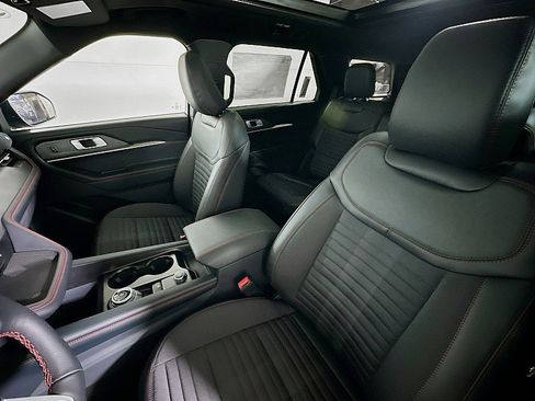New 2026 Ford Explorer ST-Line image 8